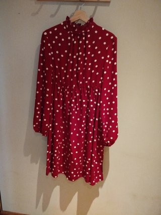 Vestido rojo lunares blancos talla XL