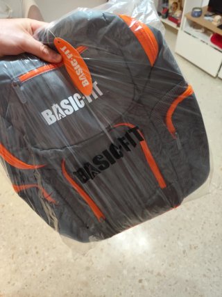 Mochila BASIC-FIT Gris y Naranja sin estrenar
