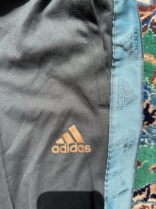 Pantalón Adidas Gris Talla L