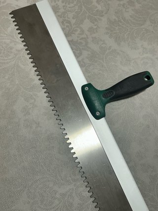 Espátula dentada para bricolaje