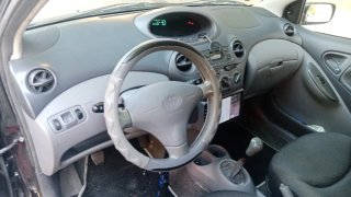 Toyota Yaris 2000