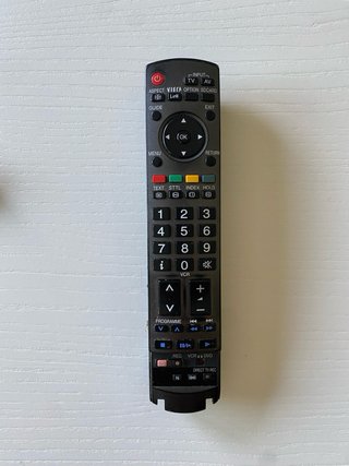TV Panasonic 32” Full HD con mando