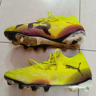 Scarpe da calcio Puma gialle e nere