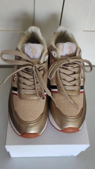 Zapatillas U.S. Polo Assn Doradas Mujer