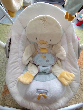 Columpio bebé peluche patito