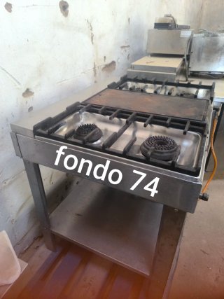 Cocina Industrial Gas 4 Fuegos y plancha
