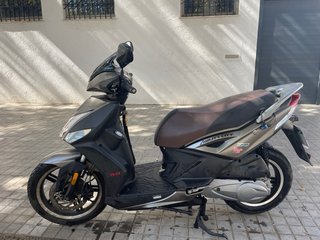 Kymco Agility City scooter; increible!! Nueva!!