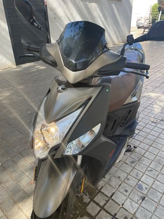 Kymco Agility City scooter; increible!! Nueva!!
