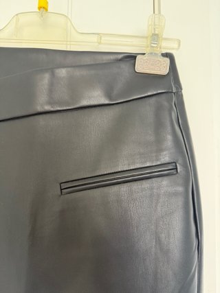 Falda Stradivarius Negra Talla XS