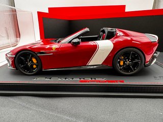 BBRP18251F BBR Ferrari 12 Cilindri Spider Rosso Ra