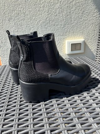 Stivaletti neri donna TG:38 con brillantini
