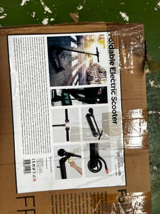 Patinete InnovaGoods para reparar
