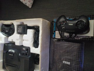 CONSOLA SEGA MEGA DRIVE 16 BITS NERA