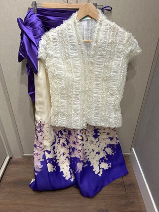 Vestido Patricia Avendaño Talla 40 Morado Blanco