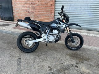 Suzuki DR-Z Supermotard Negra y Gris