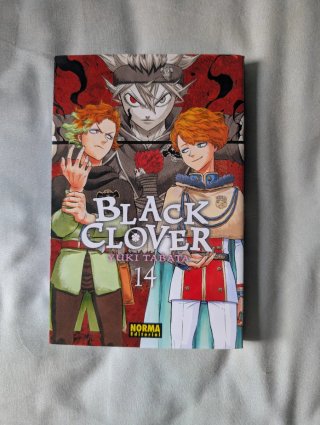 Tomos Fire Force y Black Clover