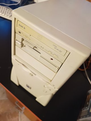 Pentium Celeron 600 128MB RAM Floppy 5.25
