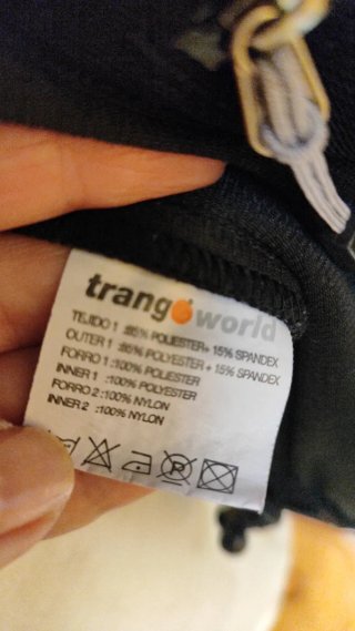 Chaqueta Trang World Roja y Negra