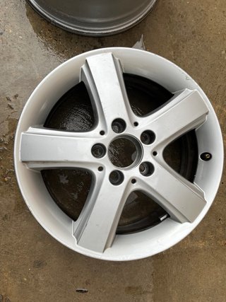 2 Llantas Mercedes Benz 6x16 (precio de la pareja)