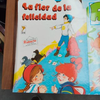 Colección cuentos antiguos Roberta y su panda