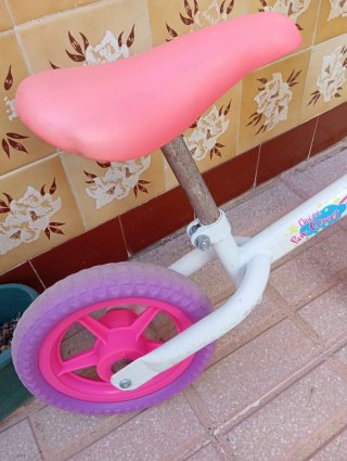 Bicicleta sin pedales Chicco Rosa