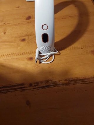 Ventilador de cuello blanco con cable USB