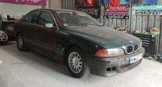 BMW 523i