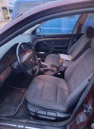 BMW 523i
