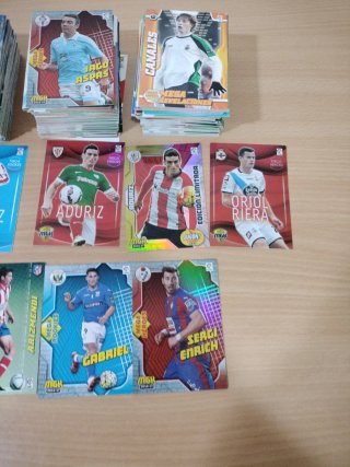 300 cartas oficiales de Panini Megacracks