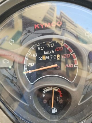 Moto Kymco Miler 125cc Gris