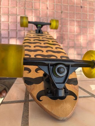 Skate de Topic Noisy LONGBOARD Moustache Amarillo