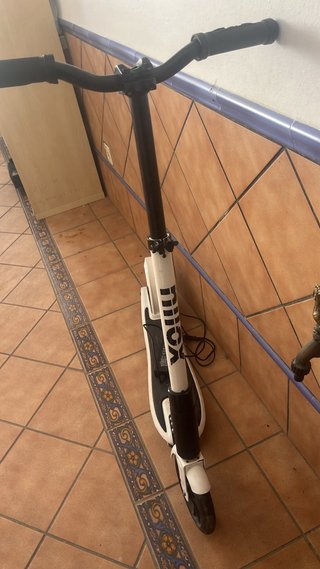 Patinete Eléctrico Blanco y Negro