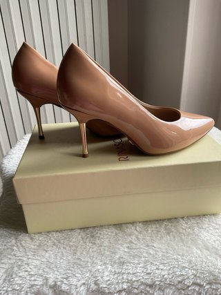 Décolleté vernice cammello N.36 RINASCIMENTO