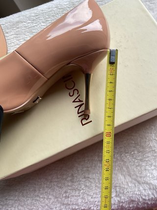 Décolleté vernice cammello N.36 RINASCIMENTO