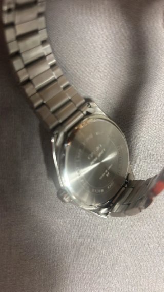 Reloj Casio Negro y Plateado con Garantía