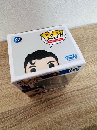 Funko Pop! Superman N° 562 Nuevo