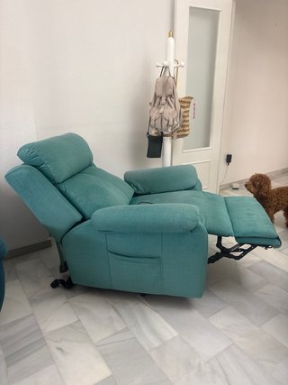 Sillón eléctrico elevador reclinable.