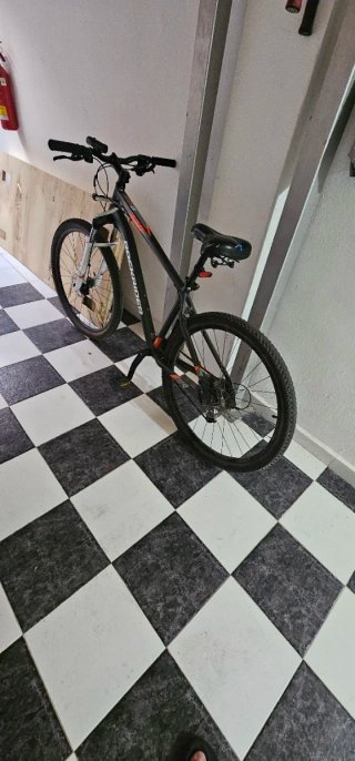 Bicicleta Rockrider Negra