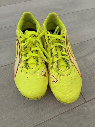 Botas de fútbol PUMA niño 38’5
