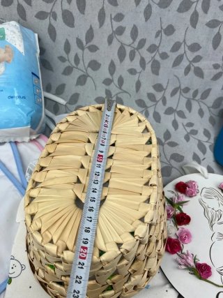 Lote 13 artículos bebé: pañales, gorra, baberos