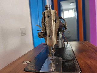 Máquina de coser Singer antigua