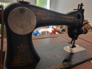 Máquina de coser Singer antigua