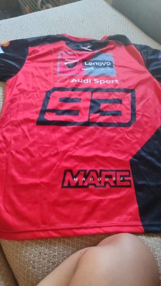 Camiseta Diadora Deportiva Talla M Roja y Negra