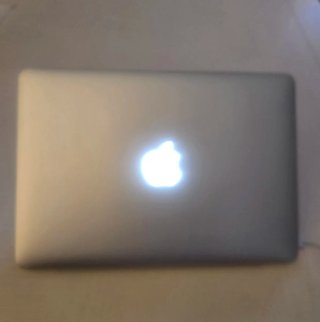 MacBook Pro Plata + Cargador
