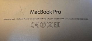 MacBook Pro Plata + Cargador