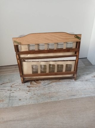 Especiero de madera con 12 tarros