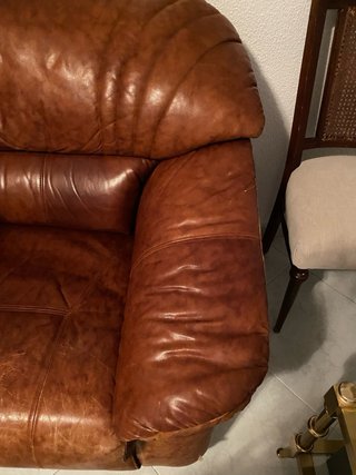 Dos sofás de piel en perfecto estado