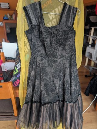 Vestido gótico vintage encaje y tul