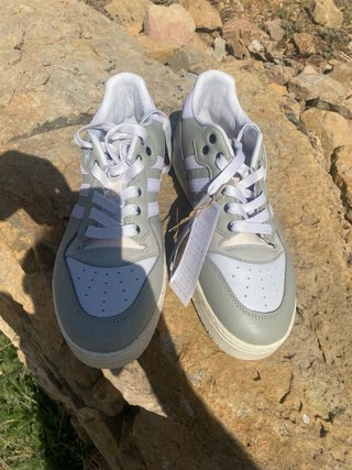 Zapatillas Adidas Nice KI Morado Blanco