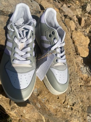 Zapatillas Adidas Nice KI Morado Blanco